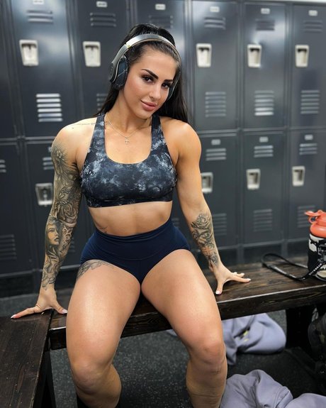 Foto desnuda filtrada de OnlyFans de Presleykp Fit