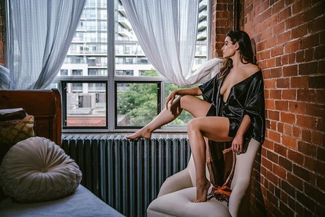Foto desnuda filtrada de OnlyFans de Stephanie Domet