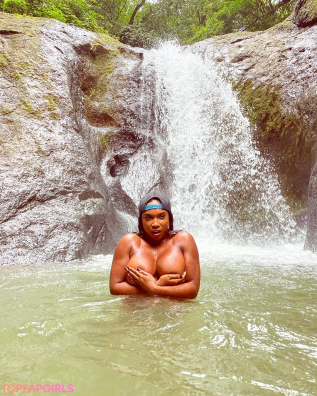 Foto desnuda filtrada de OnlyFans de Hannah Aldoroty #4 Foto desnuda filtrada de OnlyFans de Hannah Aldoroty #4