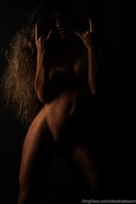 Adriene Macedo