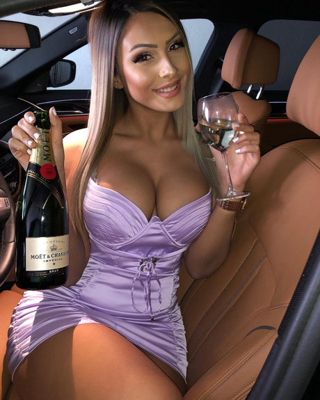 Foto desnuda filtrada de OnlyFans de Vasilka Vazzzlegramm