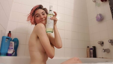 Foto desnuda filtrada de OnlyFans de Emmanooodle