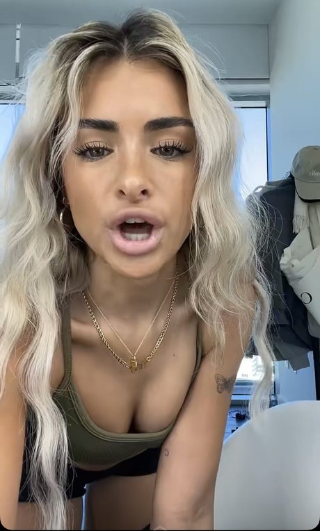 Foto desnuda filtrada de OnlyFans de Gabriella Annalisa