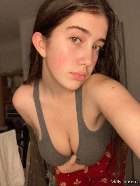 Foto desnuda filtrada de OnlyFans de Molly Barkasy