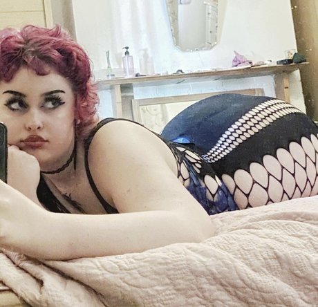 Foto desnuda filtrada de OnlyFans de Milabloomoo