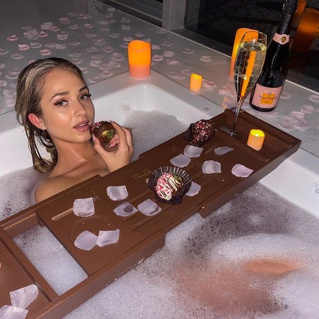 Foto desnuda filtrada de OnlyFans de Alexa Adams
