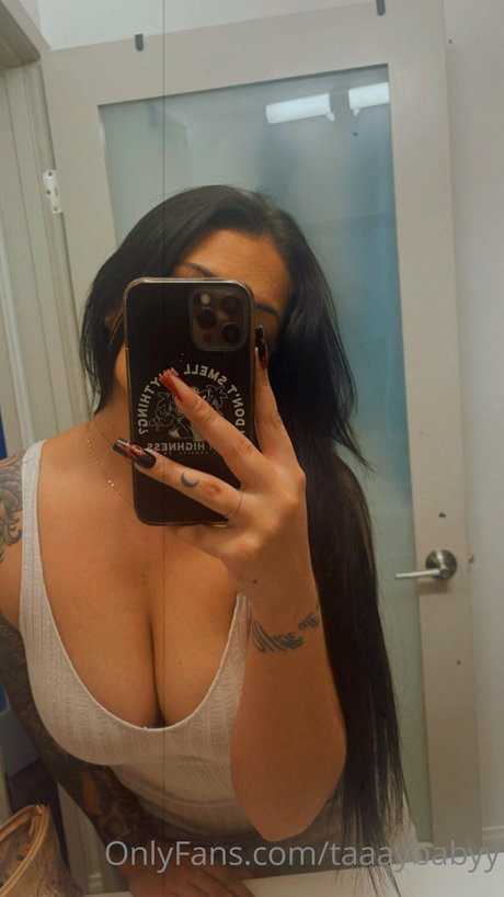 Foto desnuda filtrada de OnlyFans de Taylor Stewart