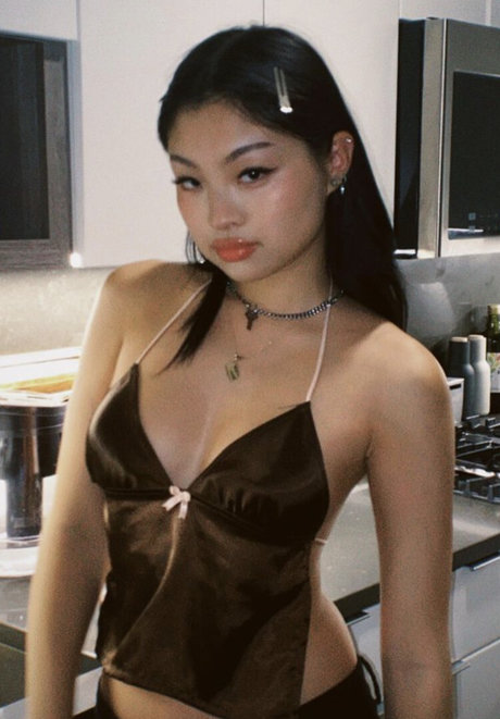 Alina Lin