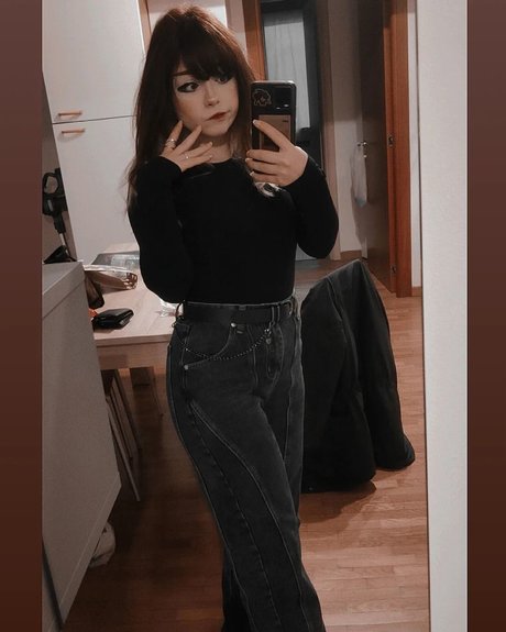 Foto desnuda filtrada de OnlyFans de Little Giuli