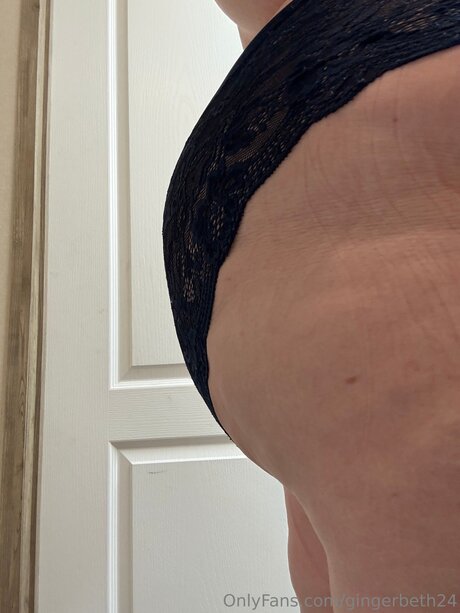 Foto desnuda filtrada de OnlyFans de Gingerbeth24
