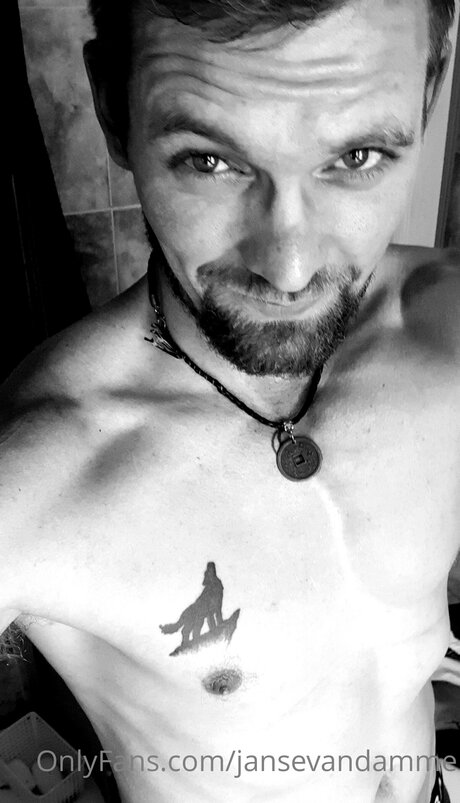 Foto desnuda filtrada de OnlyFans de Jansevandamme