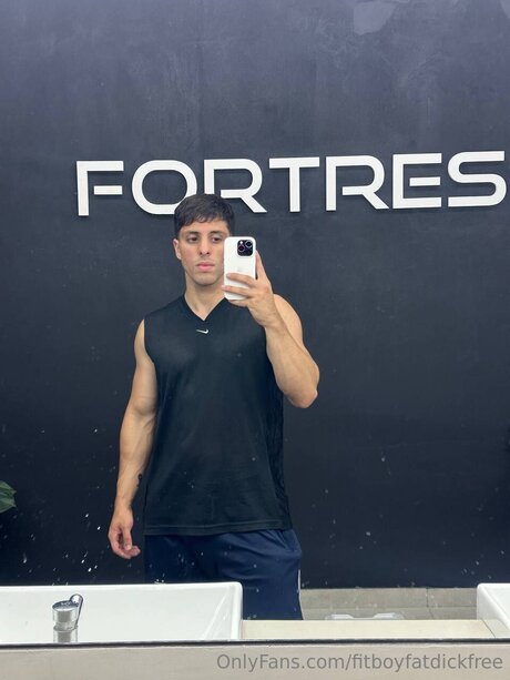 Fitboyfatdickfree