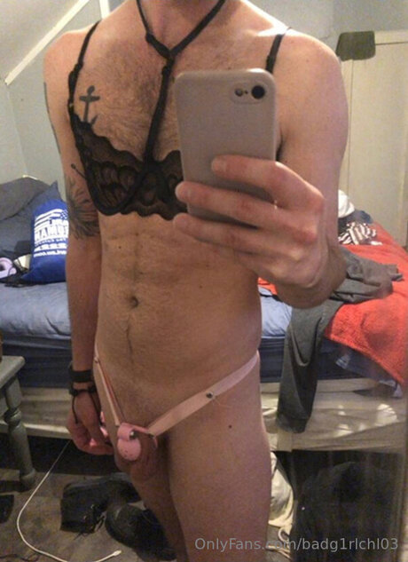 Foto desnuda filtrada de OnlyFans de Badg1rlchl03
