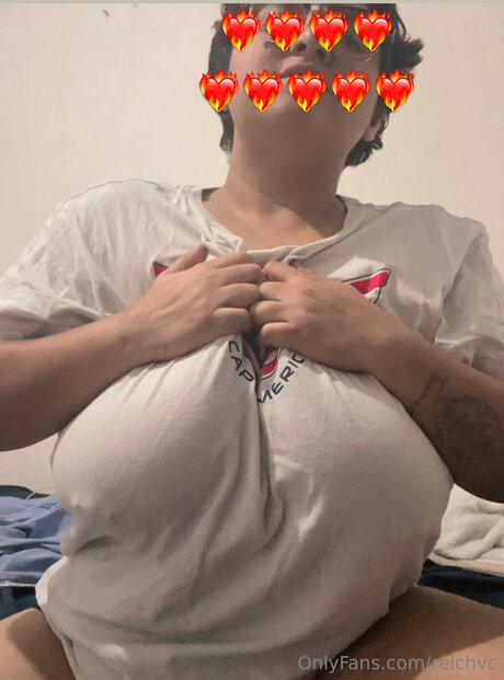 Foto desnuda filtrada de OnlyFans de Reichvc