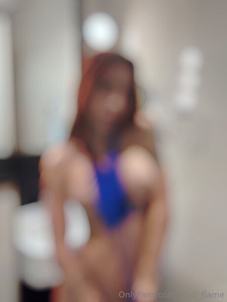 Foto desnuda filtrada de OnlyFans de Coral Flame