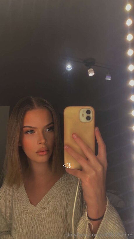 Moollyyx