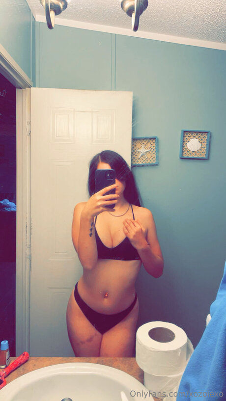 Foto desnuda filtrada de OnlyFans de Xozoiexo