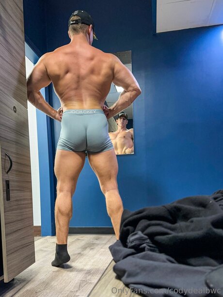Foto desnuda filtrada de OnlyFans de Codydealbwc