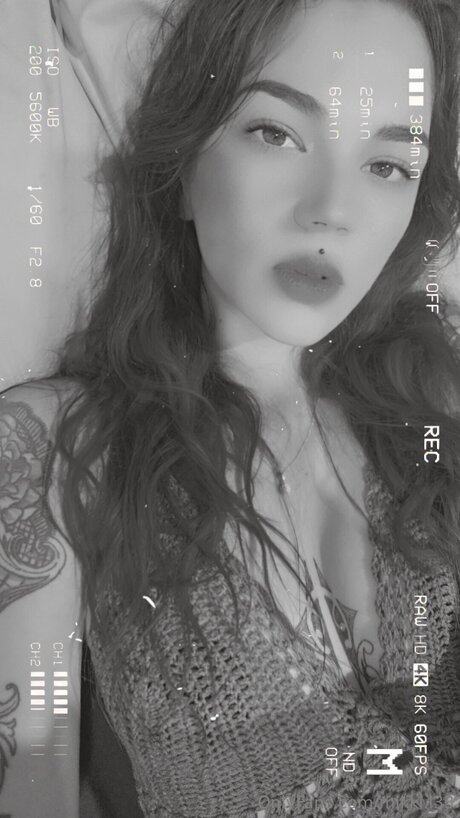 Foto desnuda filtrada de OnlyFans de Mikki L33