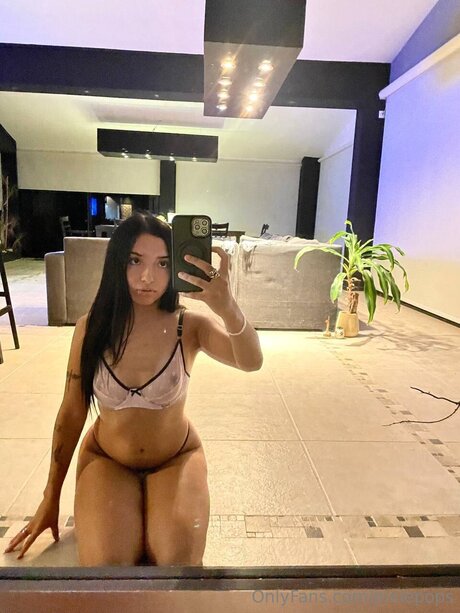 Foto desnuda filtrada de OnlyFans de Pixiepops