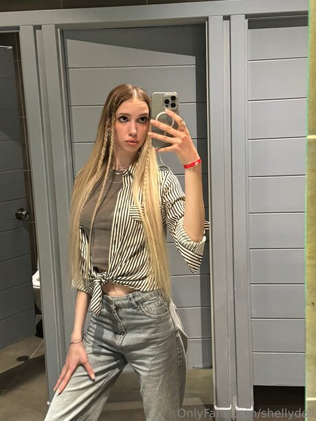 Shellydoll