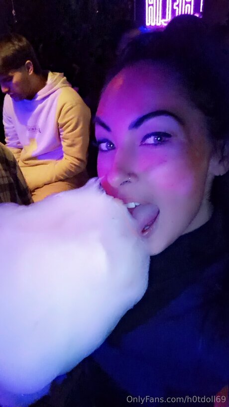 H0tdoll69