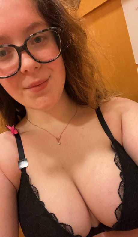 Foto desnuda filtrada de OnlyFans de Redislanddelight