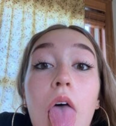 Foto desnuda filtrada de OnlyFans de Lasmren Asmr