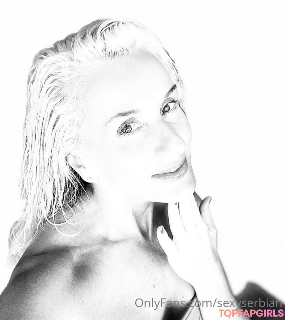 Foto desnuda filtrada de OnlyFans de Sexyserbian #13 Foto desnuda filtrada de OnlyFans de Sexyserbian #13