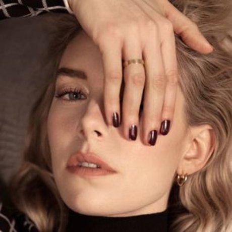 Vanessa Kirby