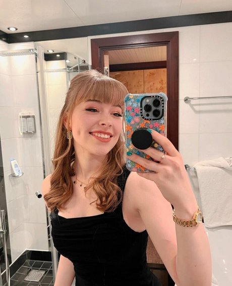 Foto desnuda filtrada de OnlyFans de Abbie Budden
