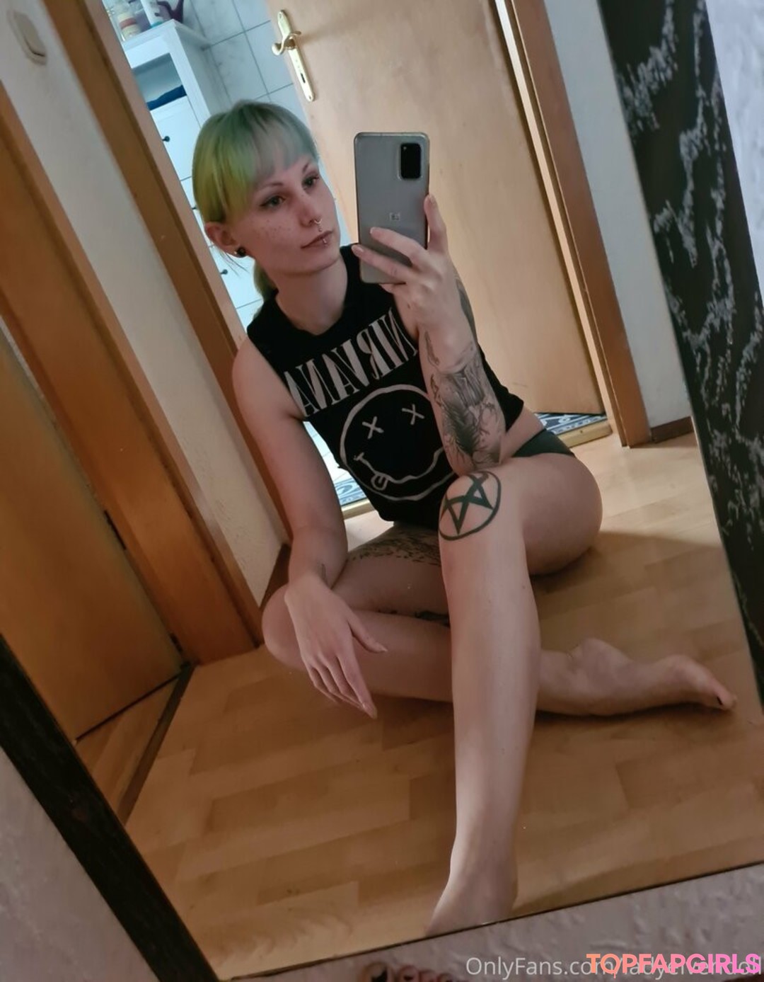 Foto desnuda filtrada de OnlyFans de Ladyelvendoll #24 Foto desnuda filtrada de OnlyFans de Ladyelvendoll #24