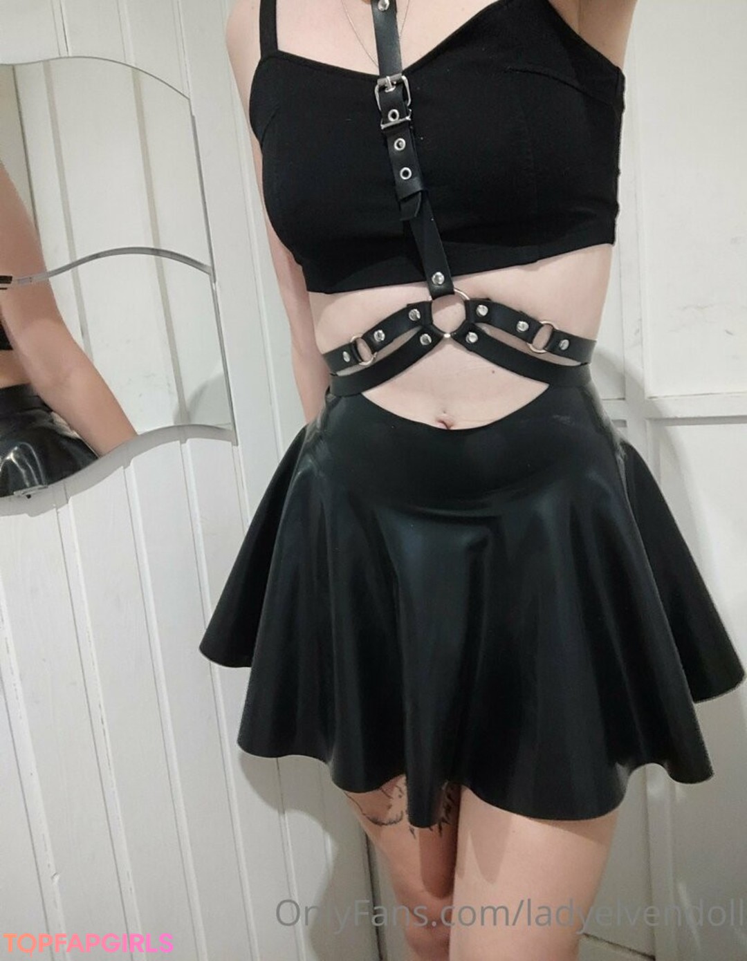 Foto desnuda filtrada de OnlyFans de Ladyelvendoll #38 Foto desnuda filtrada de OnlyFans de Ladyelvendoll #38