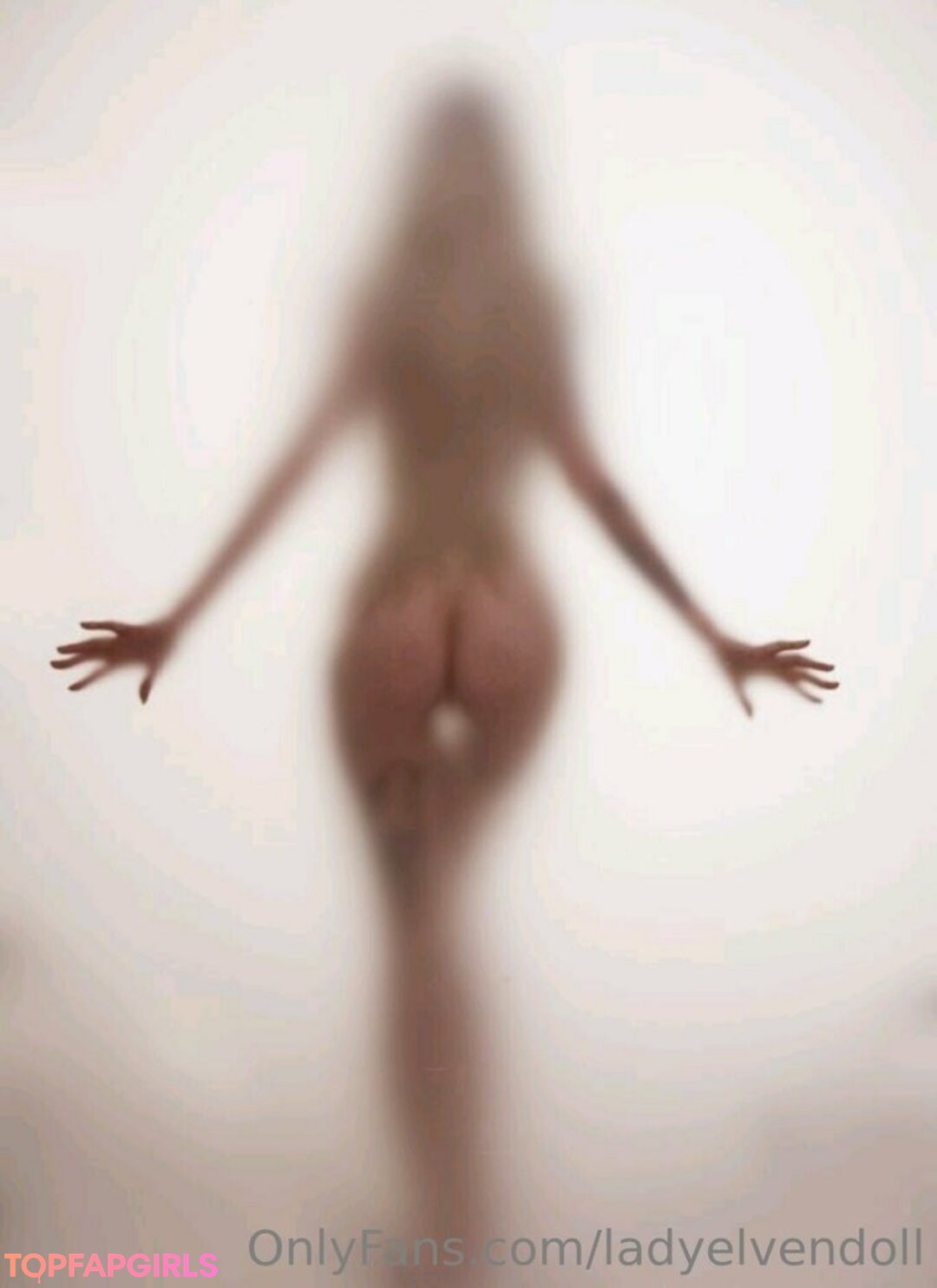 Foto desnuda filtrada de OnlyFans de Ladyelvendoll #64 Foto desnuda filtrada de OnlyFans de Ladyelvendoll #64