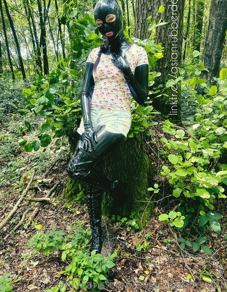 Asian_rubberdoll