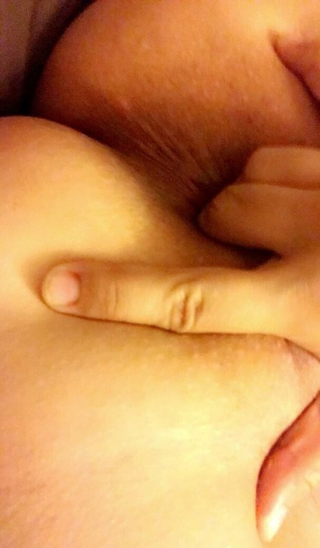 Foto desnuda filtrada de OnlyFans de Iceybabe