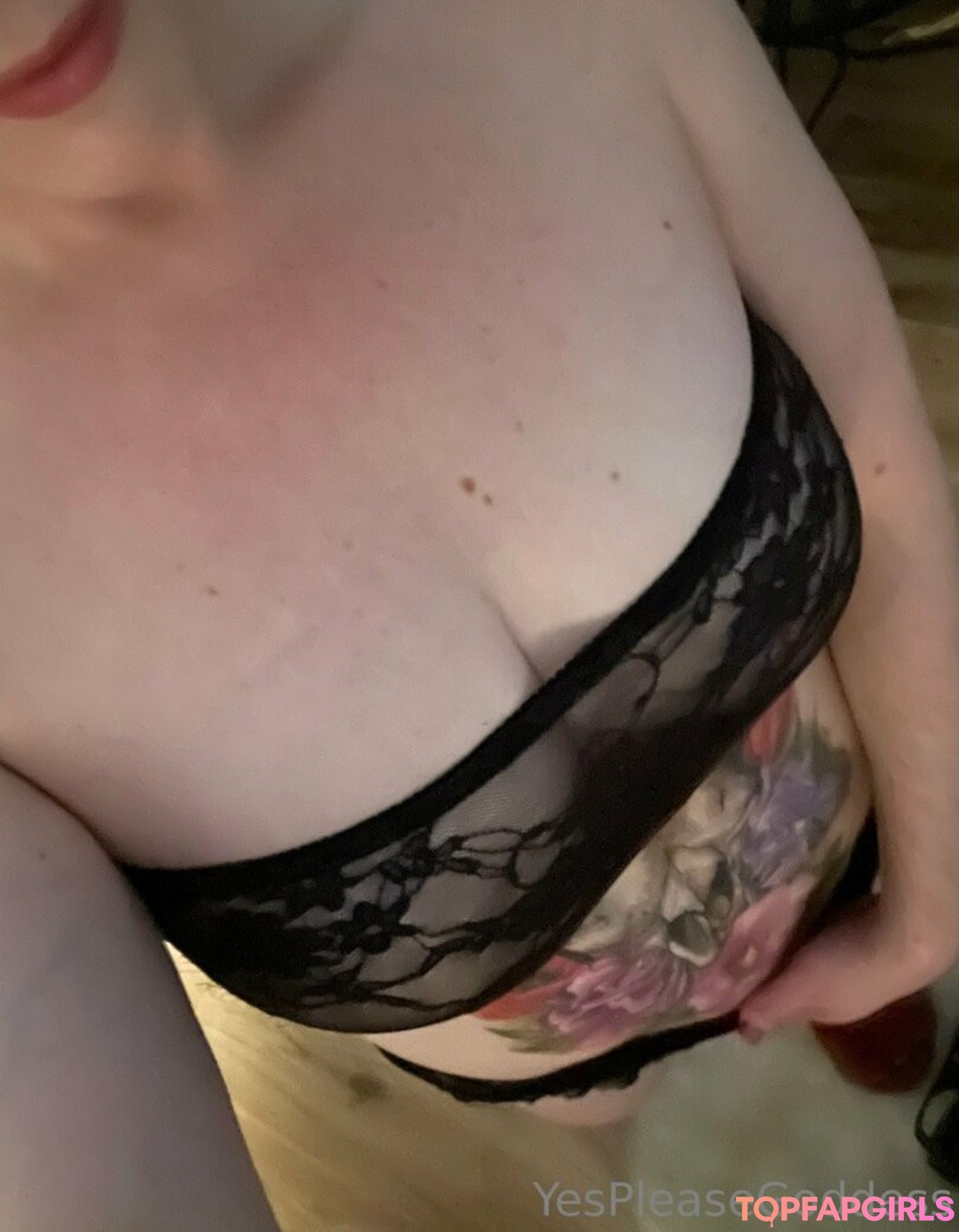 Foto desnuda filtrada de OnlyFans de Yespleasegoddessof #18 Foto desnuda filtrada de OnlyFans de Yespleasegoddessof #18