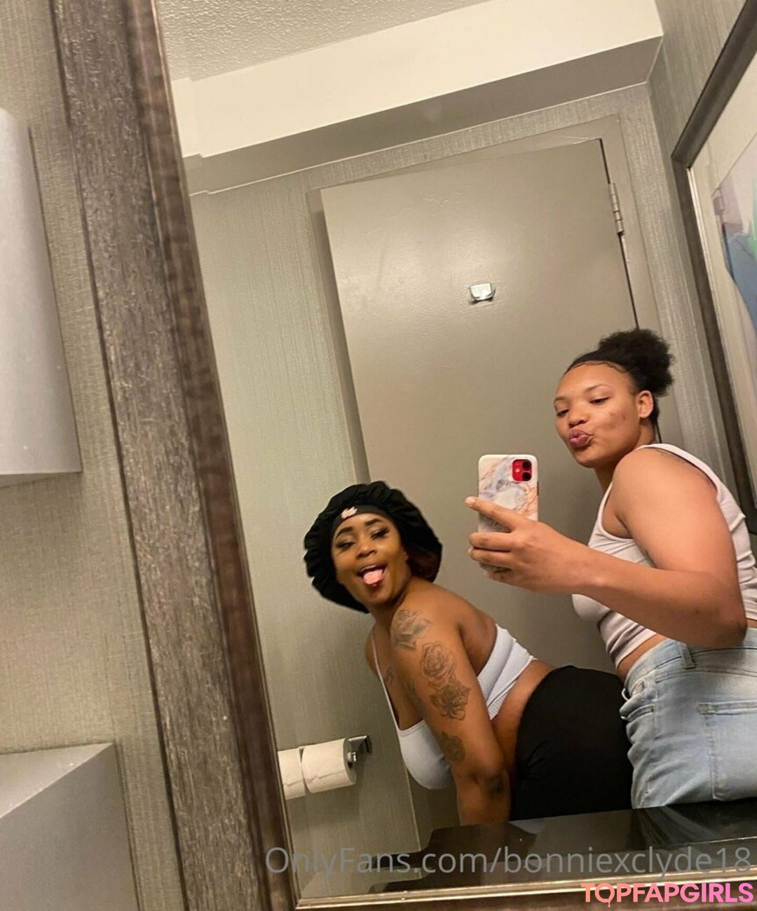 Foto desnuda filtrada de OnlyFans de Bonniexclyde18 #55 Foto desnuda filtrada de OnlyFans de Bonniexclyde18 #55