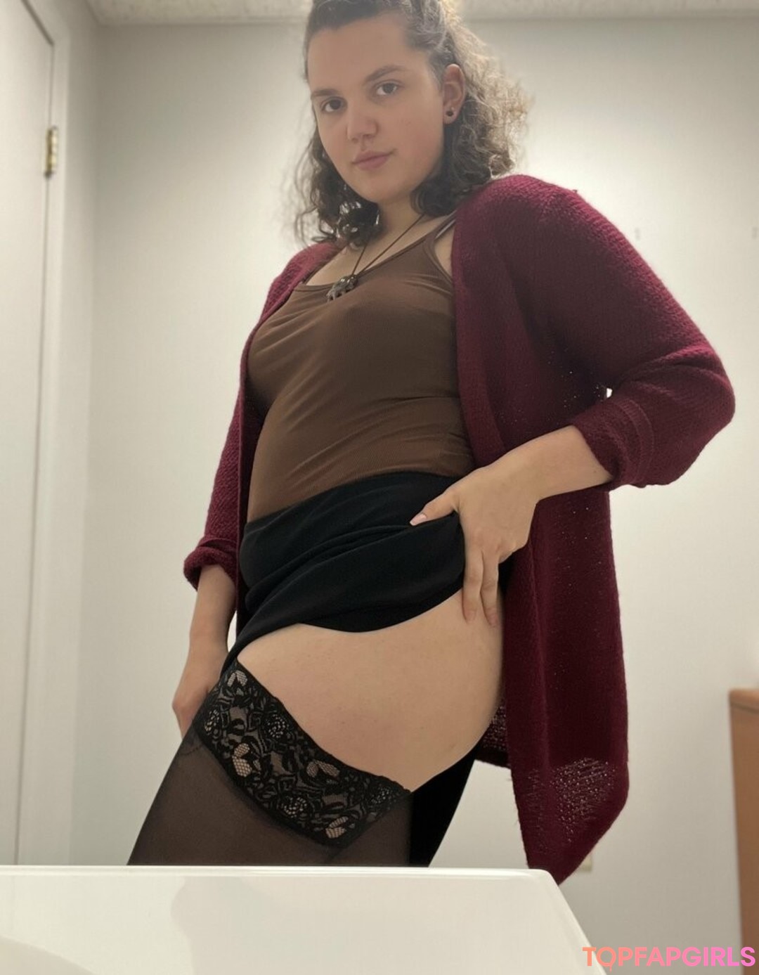 Foto desnuda filtrada de OnlyFans de Hippiekitten420 #78 Foto desnuda filtrada de OnlyFans de Hippiekitten420 #78