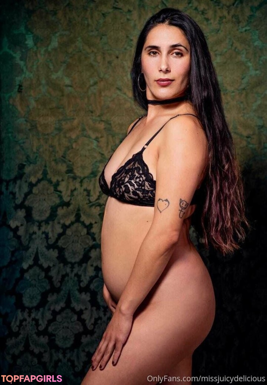 Foto desnuda filtrada de OnlyFans de Ladyjuicybrunette #16 Foto desnuda filtrada de OnlyFans de Ladyjuicybrunette #16