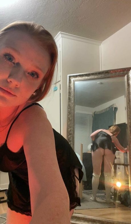 Foto desnuda filtrada de OnlyFans de Blueeyedmelody