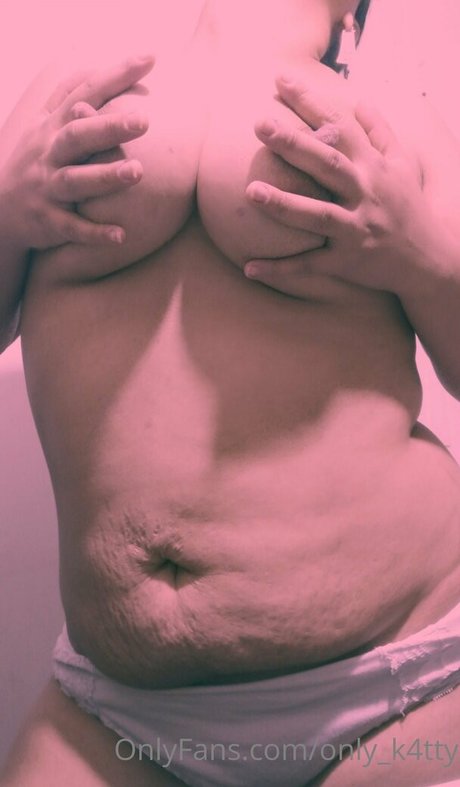 Foto desnuda filtrada de OnlyFans de Kattyt