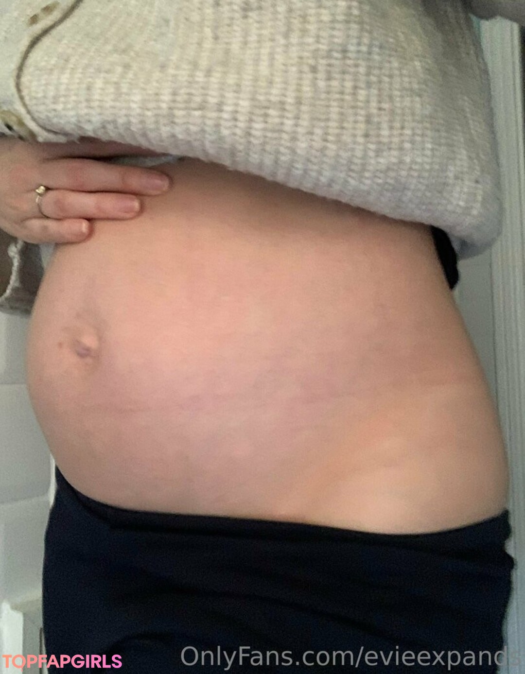 Foto desnuda filtrada de OnlyFans de Evieexpands #224 Foto desnuda filtrada de OnlyFans de Evieexpands #224