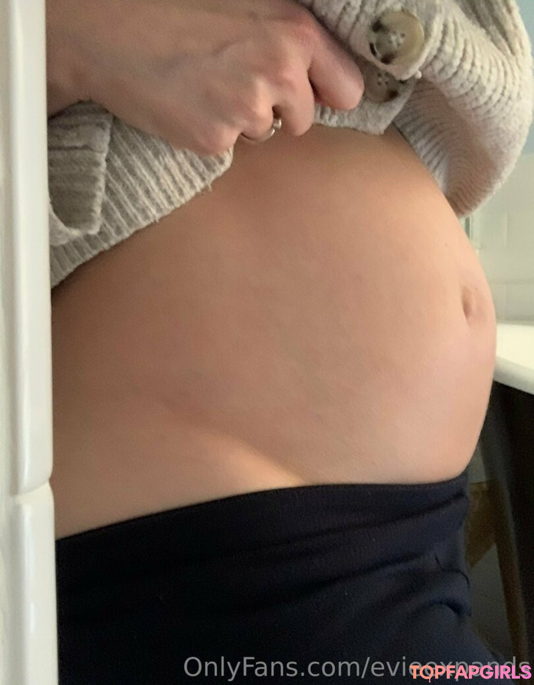 Foto desnuda filtrada de OnlyFans de Evieexpands #229 Foto desnuda filtrada de OnlyFans de Evieexpands #229