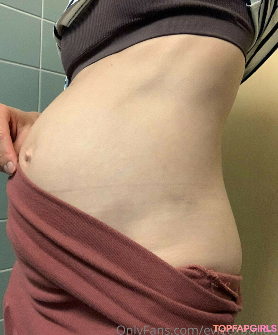 Foto desnuda filtrada de OnlyFans de Evieexpands #30 Foto desnuda filtrada de OnlyFans de Evieexpands #30