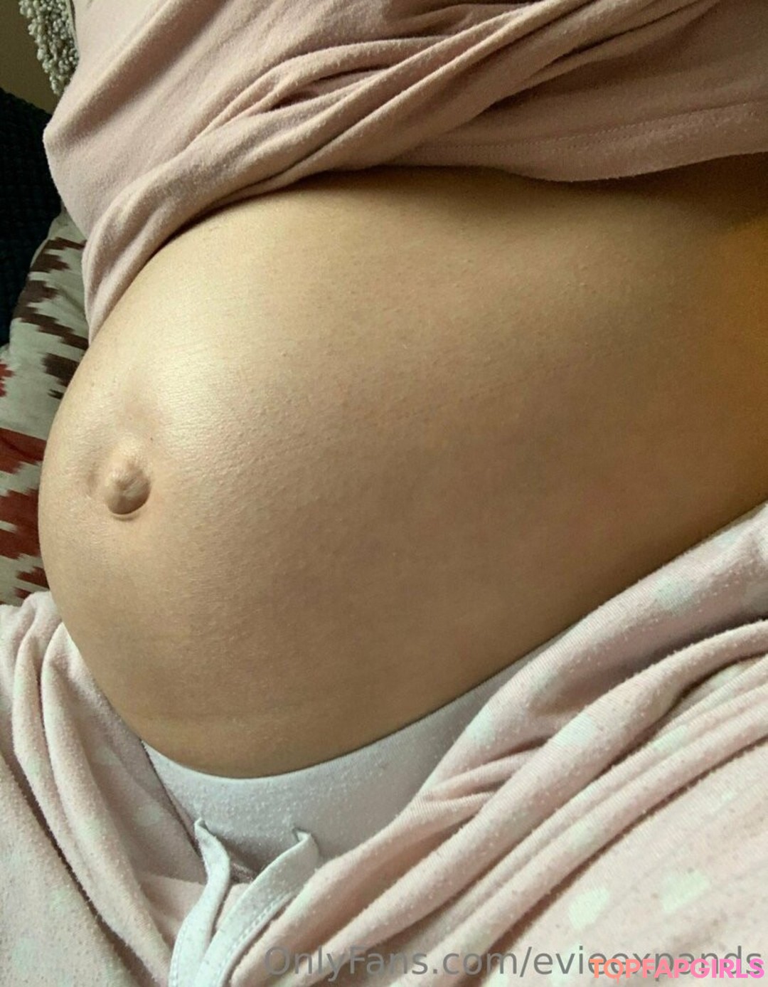 Foto desnuda filtrada de OnlyFans de Evieexpands #328 Foto desnuda filtrada de OnlyFans de Evieexpands #328