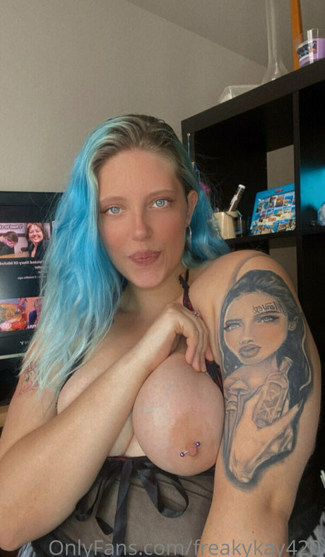 Foto desnuda filtrada de OnlyFans de Freakykay420