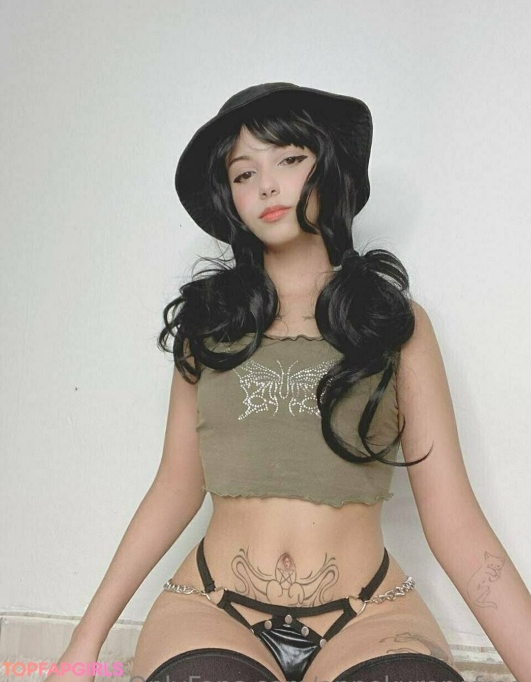 Foto desnuda filtrada de OnlyFans de Annekuronofree #75 Foto desnuda filtrada de OnlyFans de Annekuronofree #75
