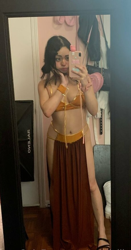Pearlylily