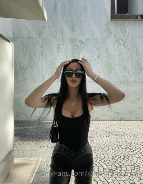 Foto desnuda filtrada de OnlyFans de Elleventures